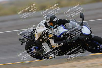 media/Jan-14-2023-SoCal Trackdays (Sat) [[497694156f]]/Turn 11 Inside (950am)/